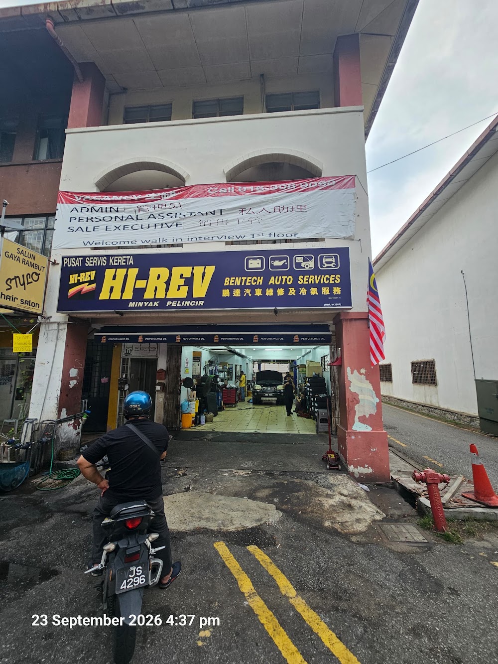 BENTECH AUTO SERVICES - Front Store