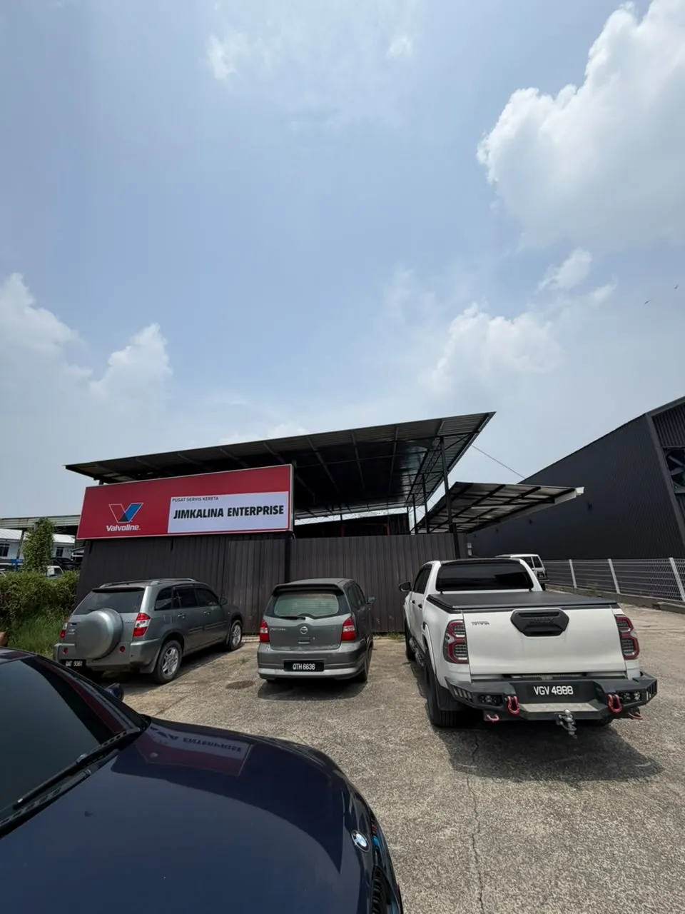 Jimkalina Enterprise - Front Store
